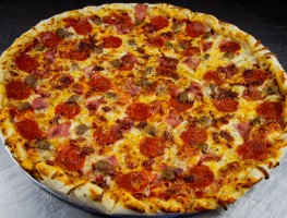 [16] Meaty pizza